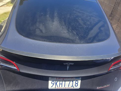 Used 2023 Tesla Model Y Performance AWD/4WD image 16