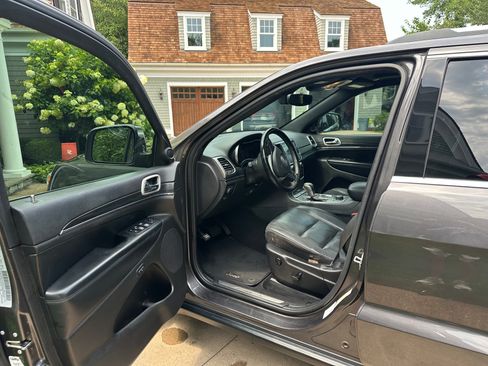 Used 2020 Jeep Grand Cherokee Limited AWD/4WD image 5