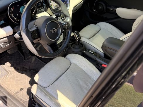 Used 2022 MINI Cooper S FWD image 5
