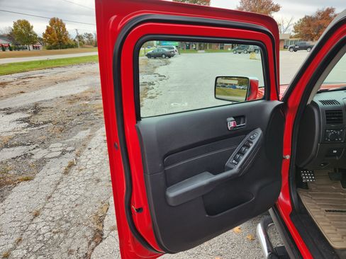 Used 2008 HUMMER H3 Alpha image 25