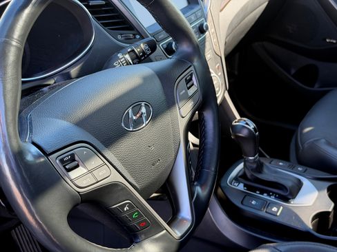 Used 2017 Hyundai Santa Fe Sport image 13