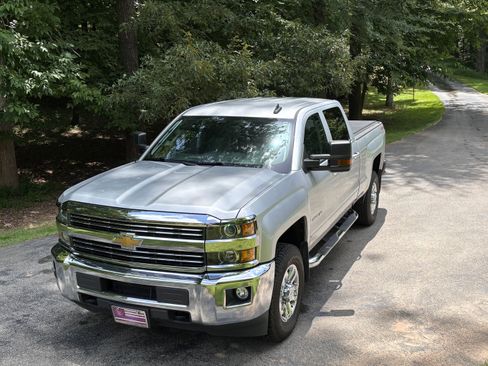 Used 2016 Chevrolet Silverado 2500 LT w/ All Star Edition AWD/4WD image 4