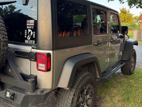 Used 2016 Jeep Wrangler Unlimited Sport w/ Quick Order Package 24S AWD/4WD image 6