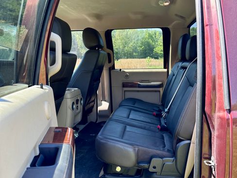 Used 2015 Ford F250 King Ranch w/ FX4 Off-Road Package AWD/4WD image 12