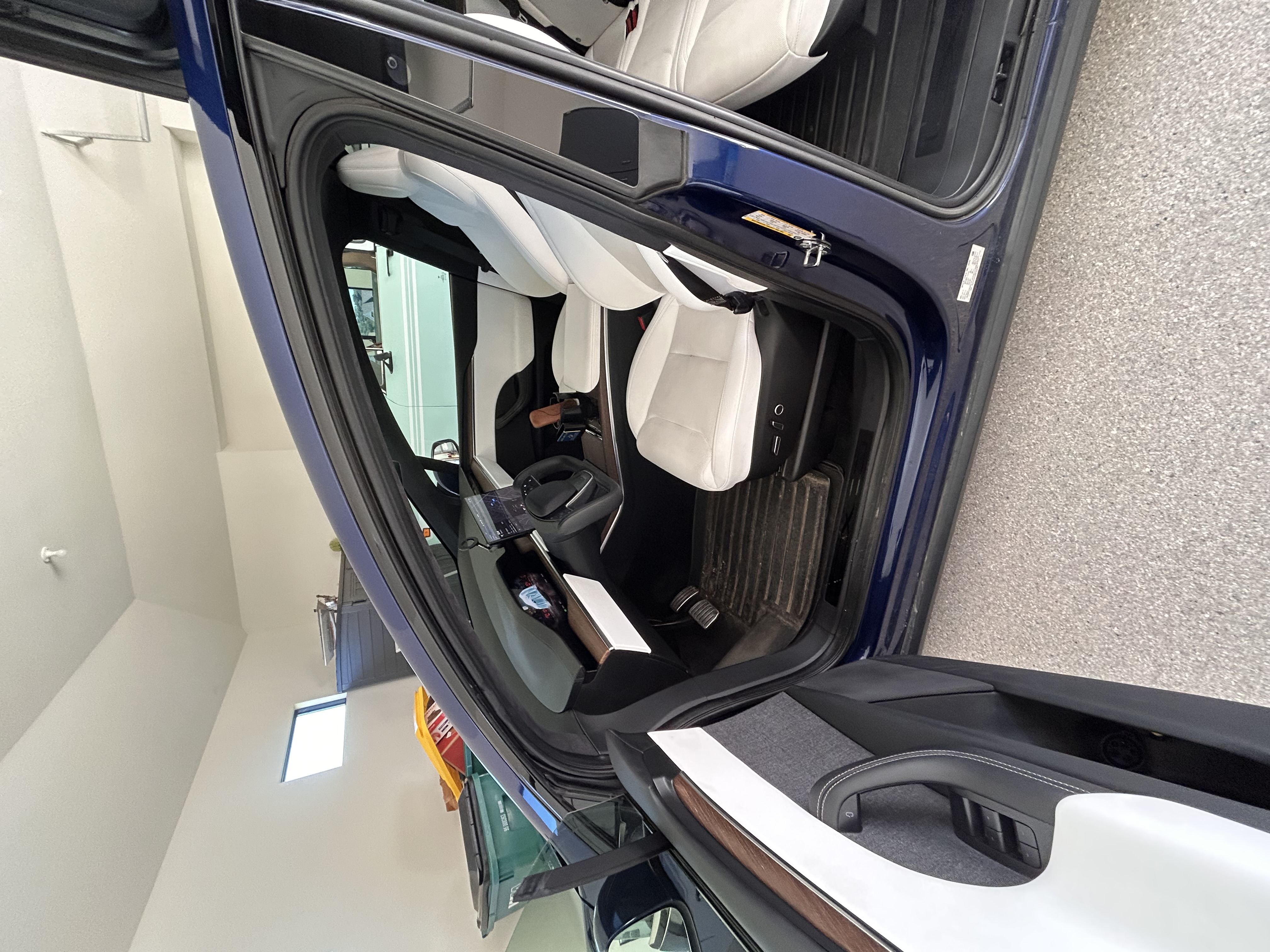 Used 2022 Tesla Model X AWD/4WD image 16