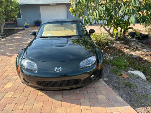 Used 2008 MAZDA MX-5 Miata Touring RWD image 5