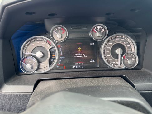 Used 2015 RAM 1500 Limited image 12