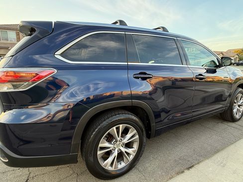 Used 2015 Toyota Highlander XLE FWD image 5