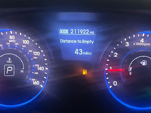 Used 2013 Hyundai Genesis 2.0T image 13