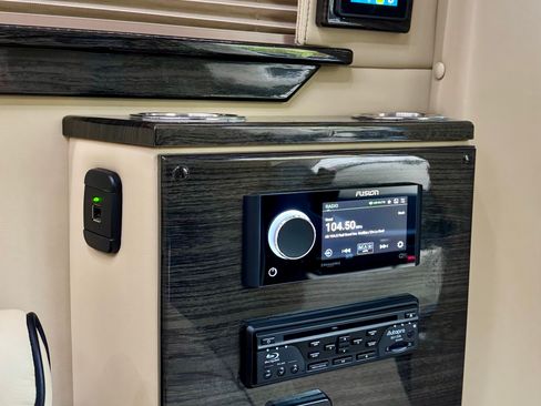 Used 2020 Mercedes-Benz Sprinter 3500 image 23