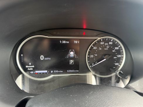 Used 2020 Nissan Kicks SR w/ SR Premium Package FWD image 10