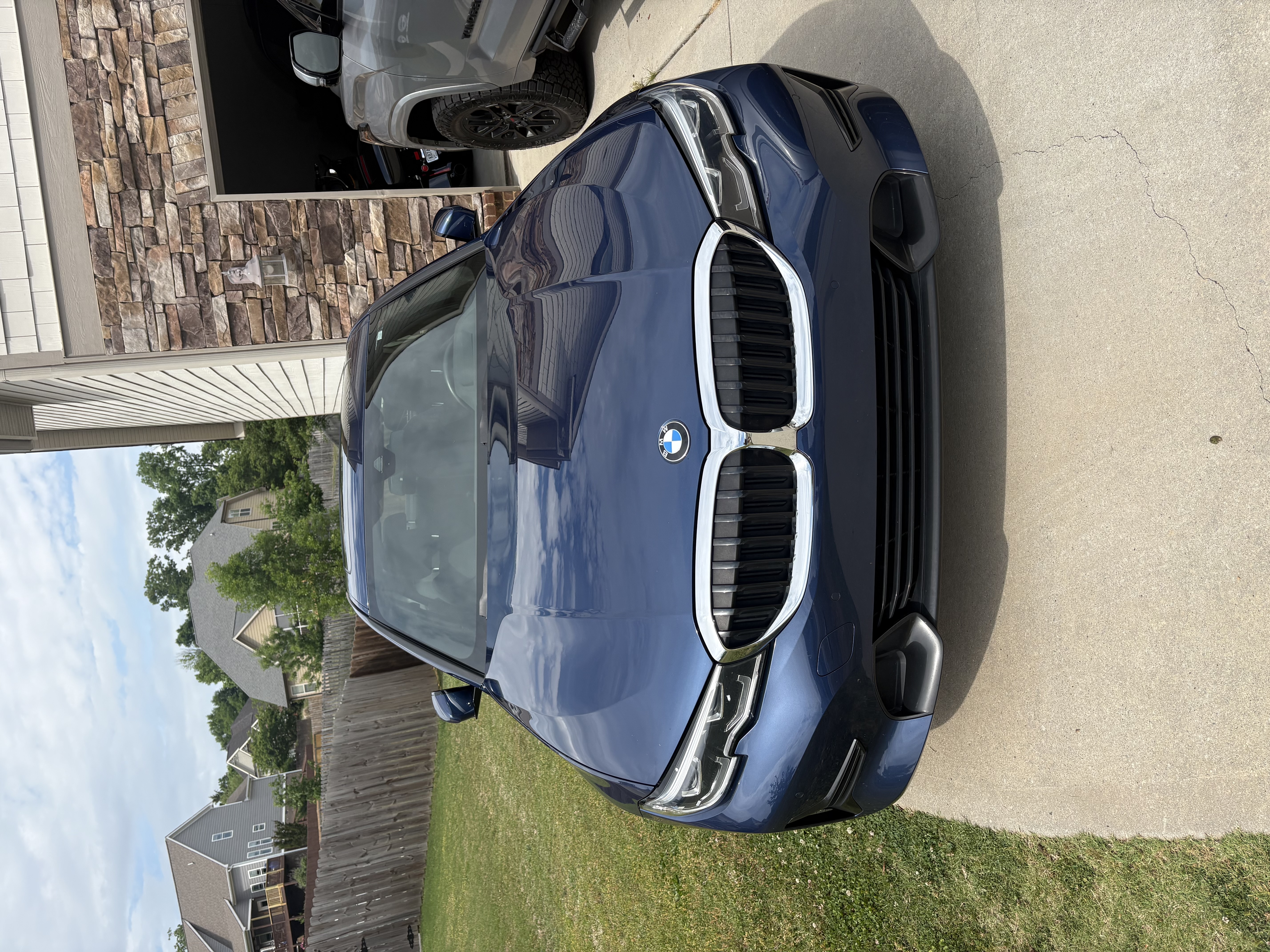 Used 2021 BMW 330i Sedan w/ Premium Package RWD image 6