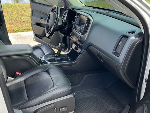 Used 2018 Chevrolet Colorado Z71 image 9