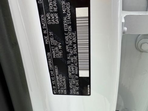 Used 2023 Volvo XC90 B6 Plus w/ Protection Package Premier image 12