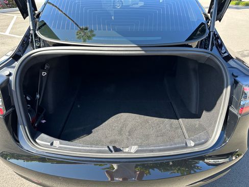 Used 2020 Tesla Model 3 Standard Range Plus image 17