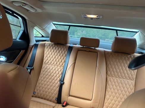 Used 2019 Jaguar XJ L Supercharged RWD image 8