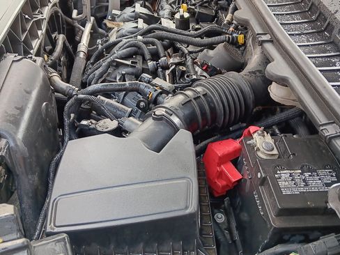 Used 2020 Ford Edge Titanium w/ Equipment Group 301A image 25