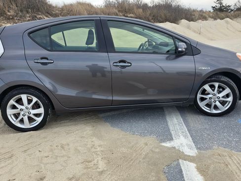 Used 2012 Toyota Prius C Four image 8