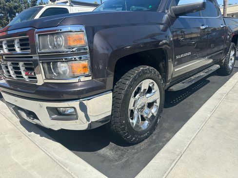 Used 2015 Chevrolet Silverado 1500 LTZ Z71 w/ LTZ Plus Package image 5