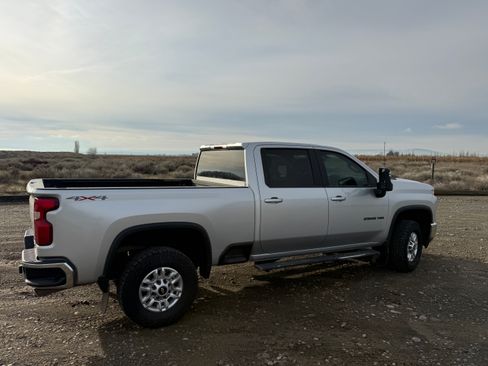 Used 2021 Chevrolet Silverado 2500 LT w/ All Star Edition image 24