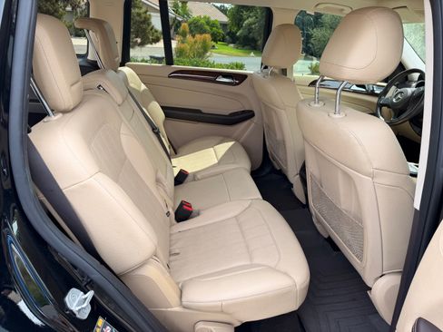 Used 2017 Mercedes-Benz GLS 450 4MATIC image 18