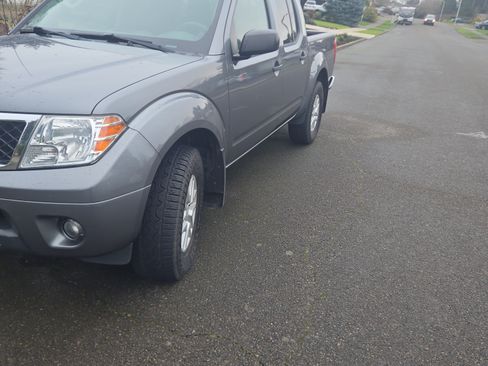 Used 2018 Nissan Frontier SV w/ Value Truck Package image 2