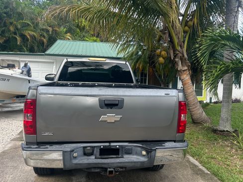 Used 2008 Chevrolet Silverado 1500 W/T w/ Towing Package image 10
