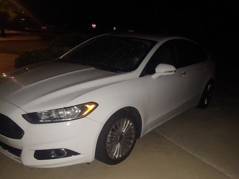 Used 2015 Ford Fusion Titanium image 1