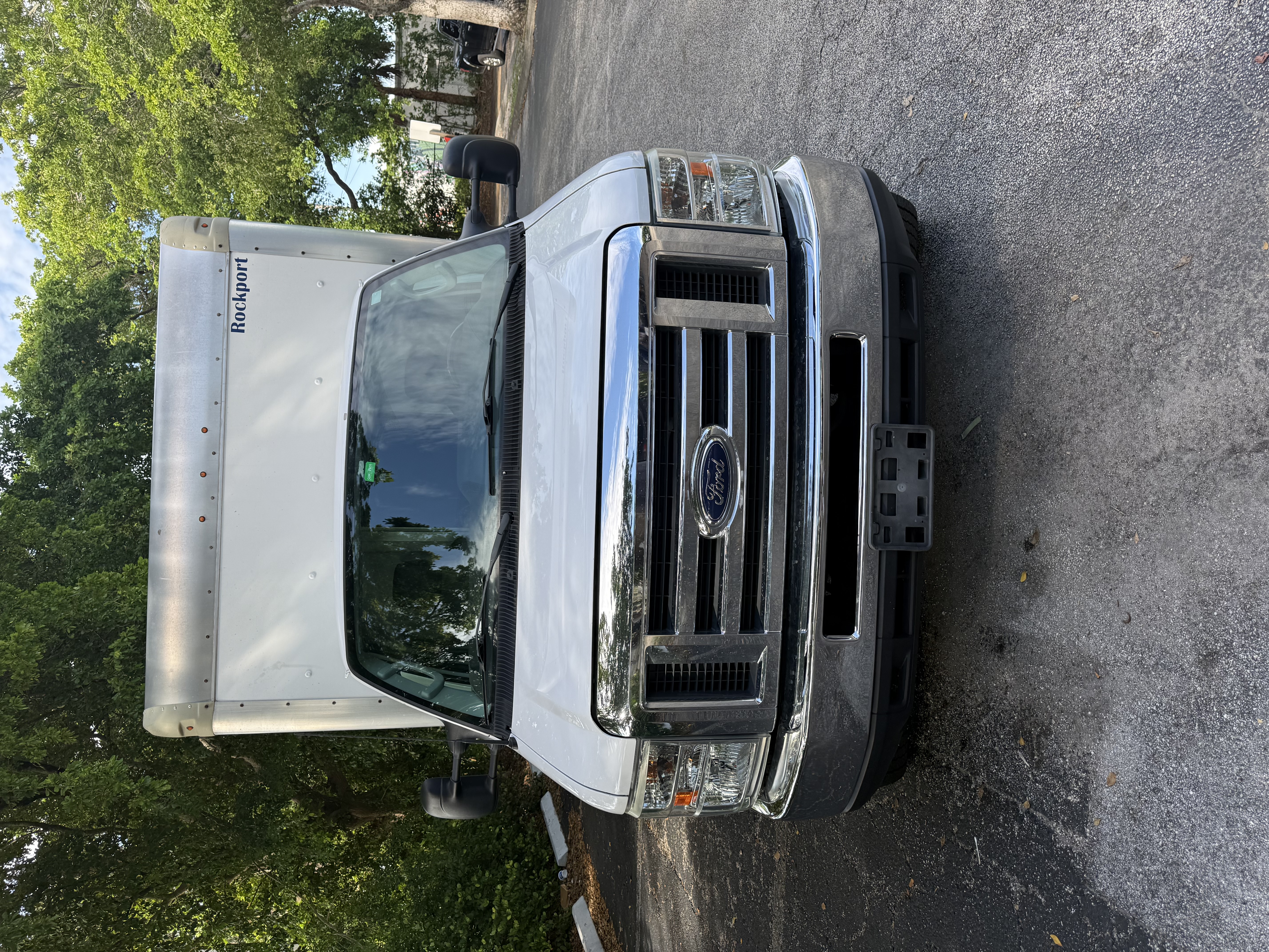 Used 2017 Ford E-350 and Econoline 350 Super Duty w/ Power Windows & Locks Group RWD image 4