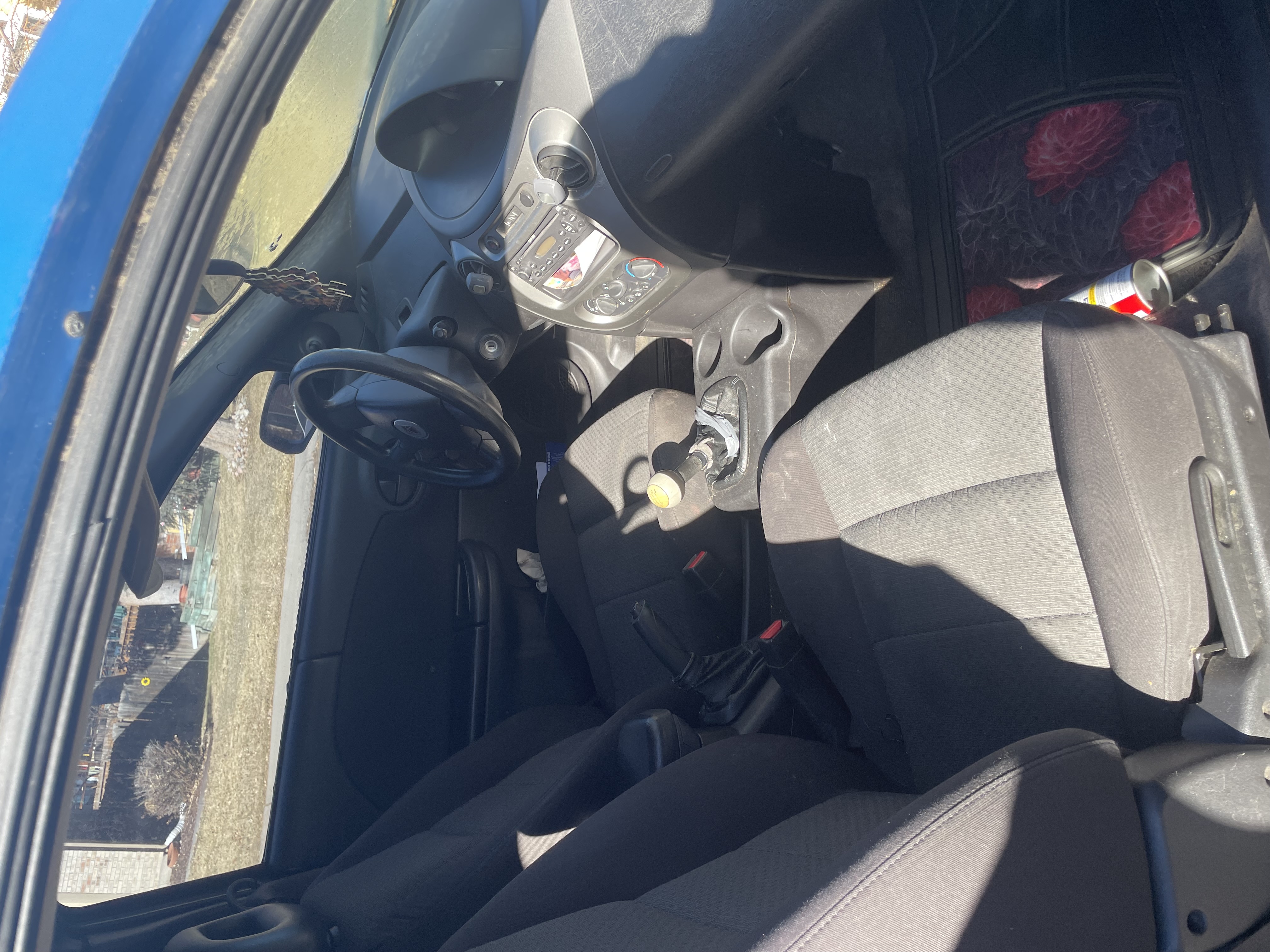 Used 2005 Saturn ION Level 2 FWD image 6