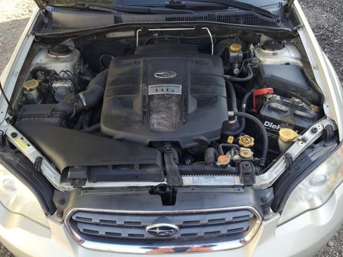 Used 2006 Subaru Outback 3.0R L.L. Bean image 9