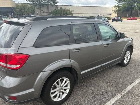 Used 2013 Dodge Journey SXT w/ Popular Equipment Group FWD image 6