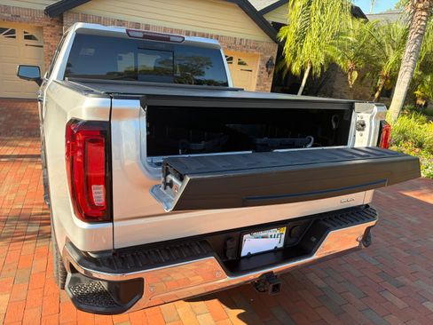 Used 2019 GMC Sierra 1500 SLT w/ SLT Premium Plus Package RWD image 16