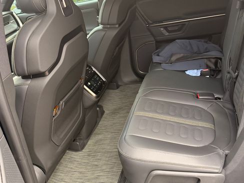 Used 2026 Rivian R1S Adventure image 11