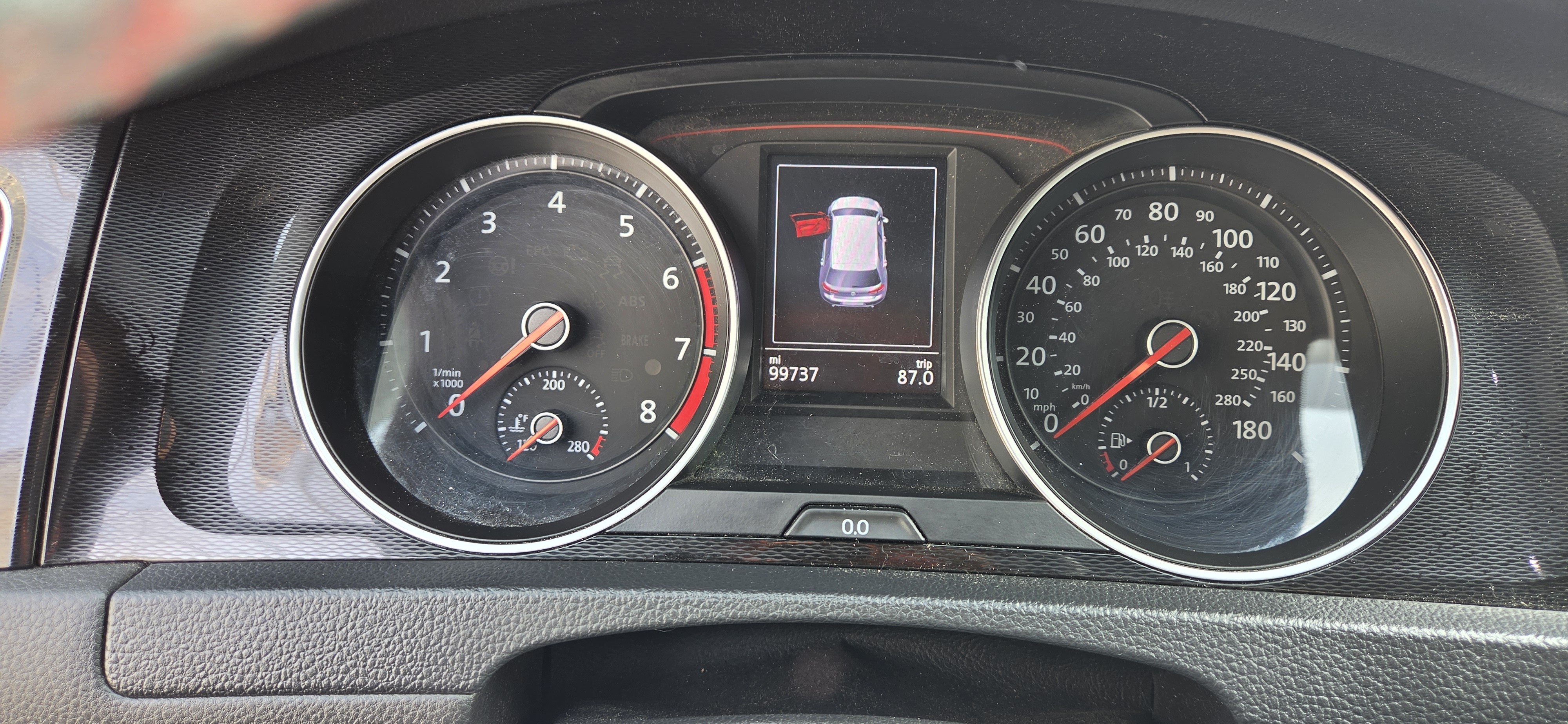 Used 2016 Volkswagen GTI SE w/ Lighting Package (SEL) FWD image 2