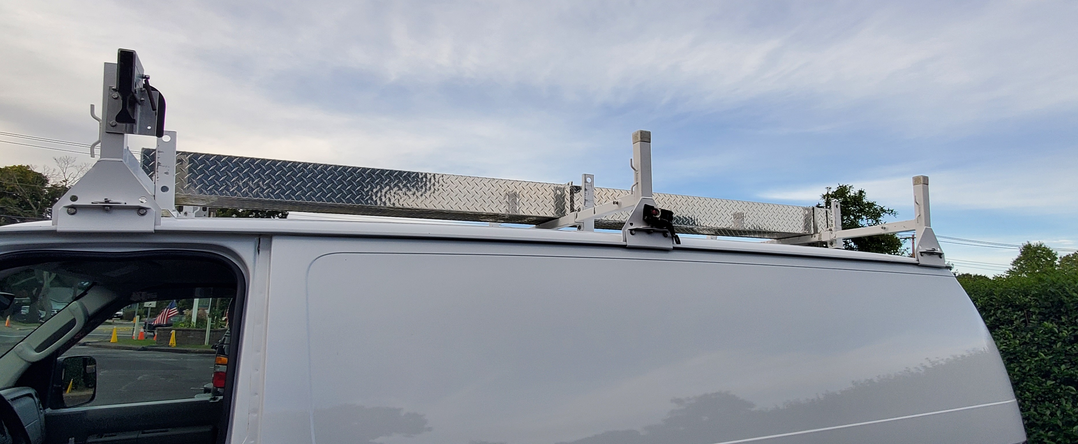 Used 2013 Ford E-250 and Econoline 250 w/ Commercial Cargo Van Pkg RWD image 16