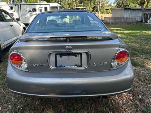 Used 2003 Nissan Maxima SE w/ (TEP) Titanium Edition Pkg image 11