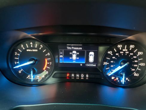 Used 2017 Ford Explorer FWD image 16