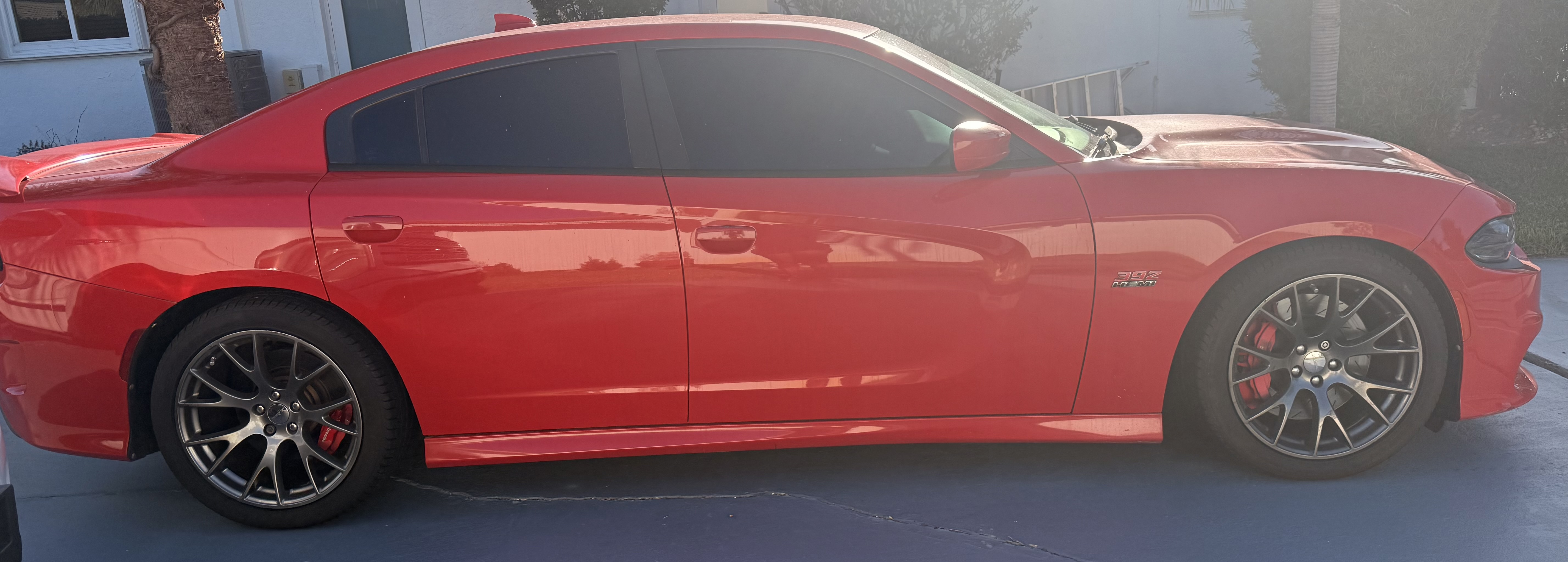 Used 2015 Dodge Charger SRT RWD image 2