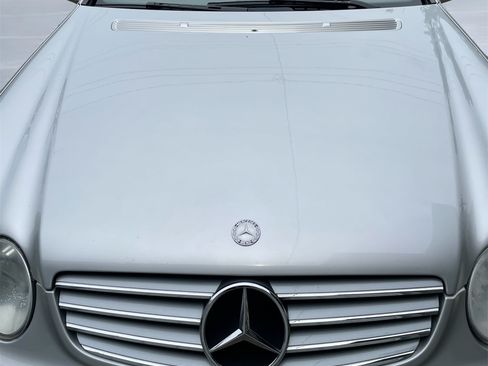 Used 2005 Mercedes-Benz CLK 320 Cabriolet image 12