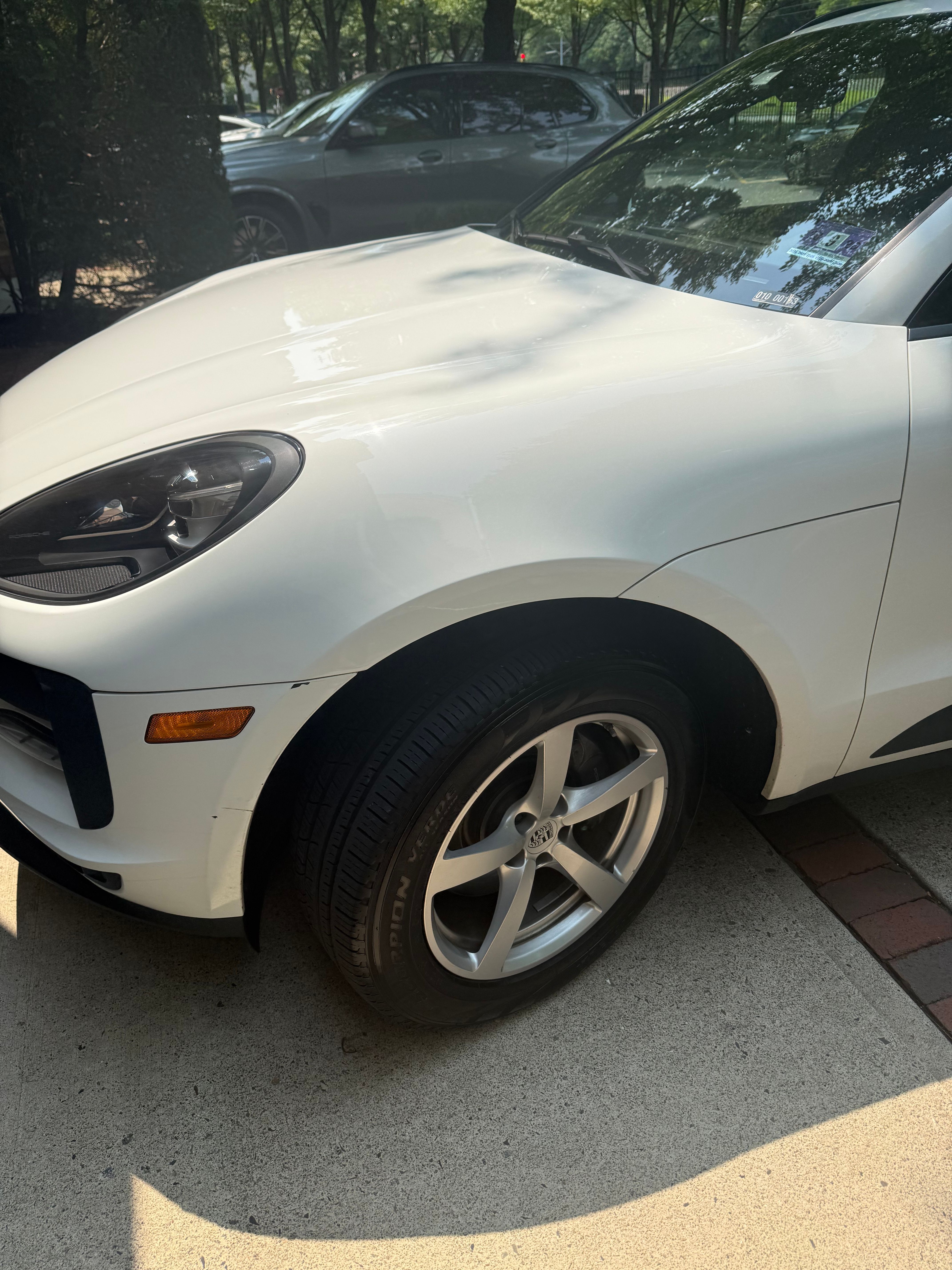Used 2020 Porsche Macan AWD/4WD image 4