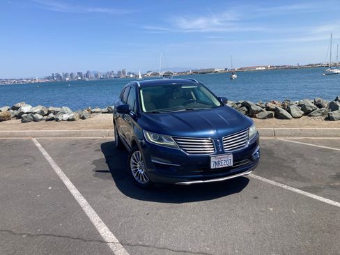 Used 2016 Lincoln MKC Reserve AWD/4WD image 1