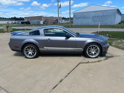 Used 2007 Ford Mustang Shelby GT500 image 2