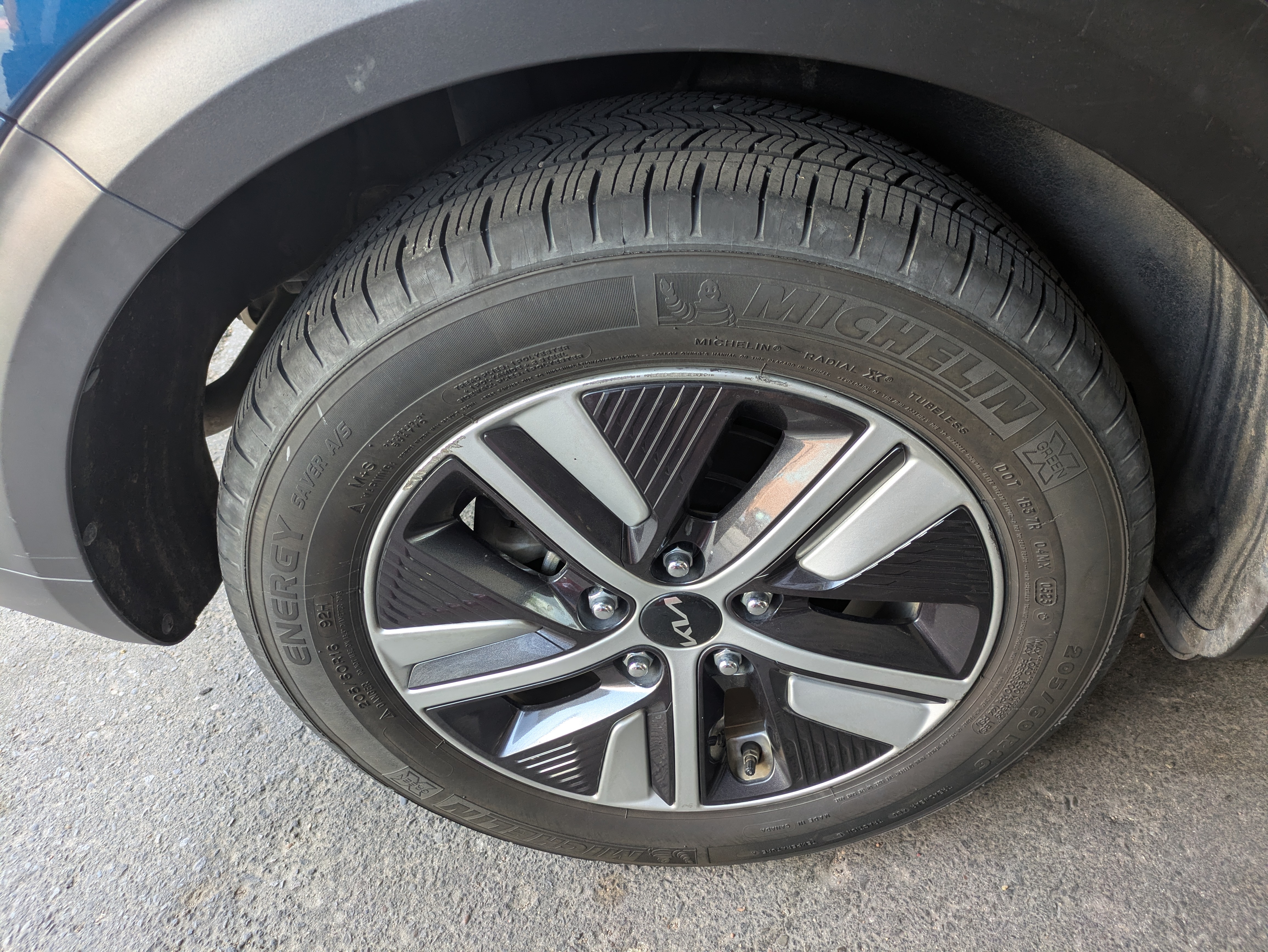Used 2022 Kia Niro LXS FWD image 15