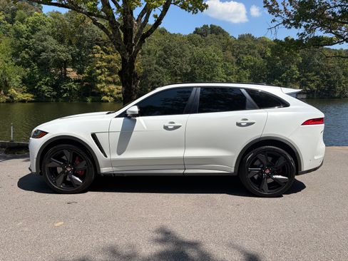 Used 2020 Jaguar F-PACE SVR AWD/4WD image 1
