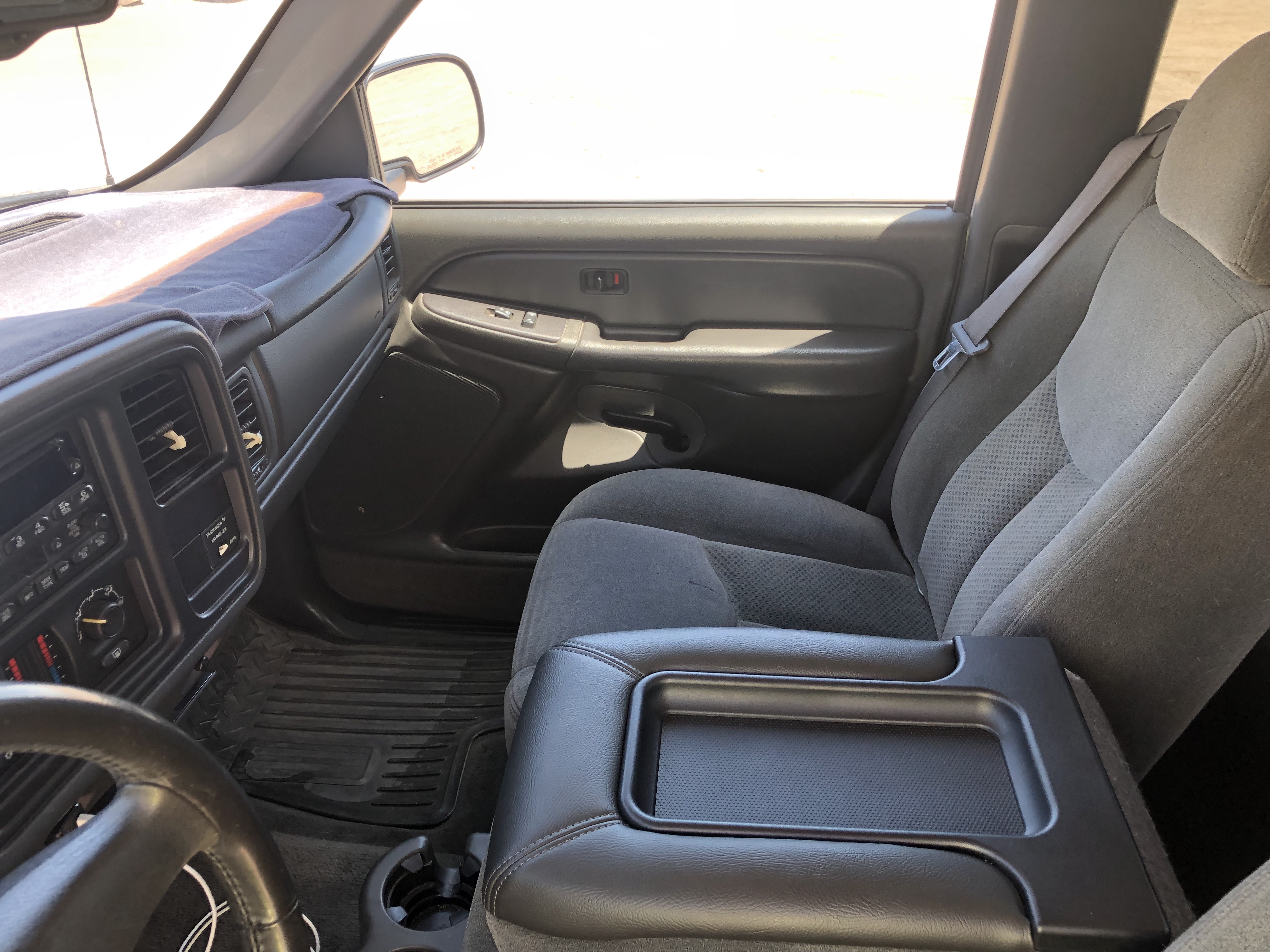Used 2004 Chevrolet Silverado 1500 LS w/ Light Duty Power Package RWD image 11