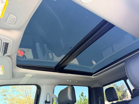 Used 2024 Ford F250 Lariat w/ Lariat Ultimate Package image 9