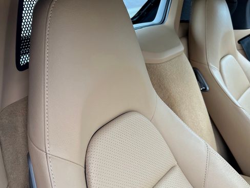 Used 2013 Porsche Boxster RWD image 28