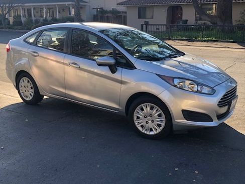 Used 2014 Ford Fiesta S image 8