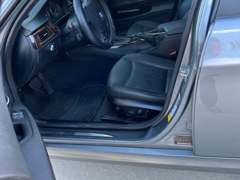 Used 2011 BMW 328i xDrive Sedan image 9